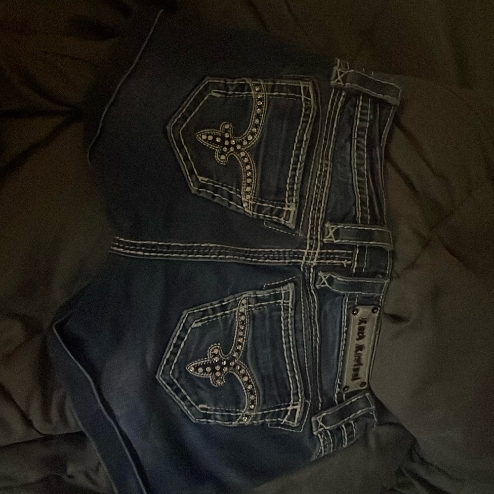 ROCK REVIVAL SHORTS. POLLY. Size 27